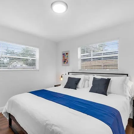 Hidden Gem 4 Bedroom Home With Private Pool & Game Room